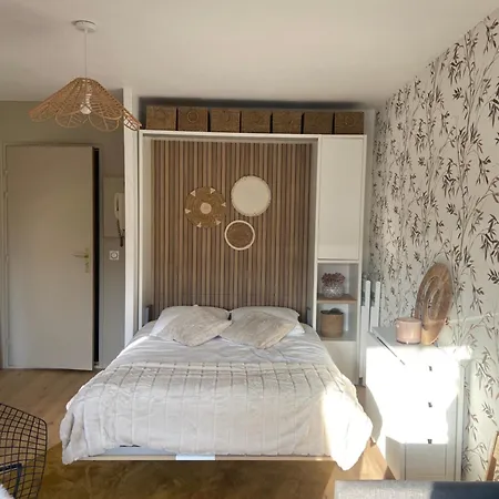 Le De Myriam Apartment
